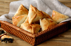 Baked spinach fatayer