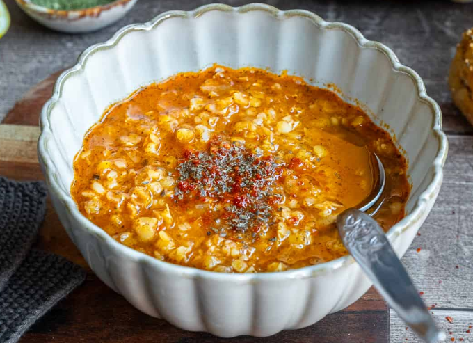 Turkish Ezogelin Çorbası (Ezogelin Soup)