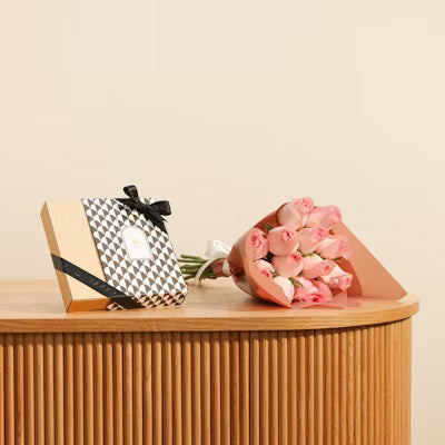 Berkeley & Lords Abucci Black and Gold Chocolates Box (Shiny Flowers)