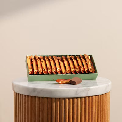 Berkeley & Lords Abucci Crep Dantel Chocolates Palm Box