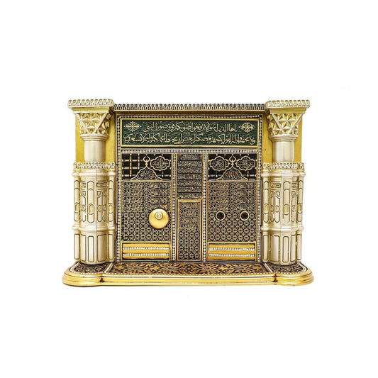 An anthropomorphic façade