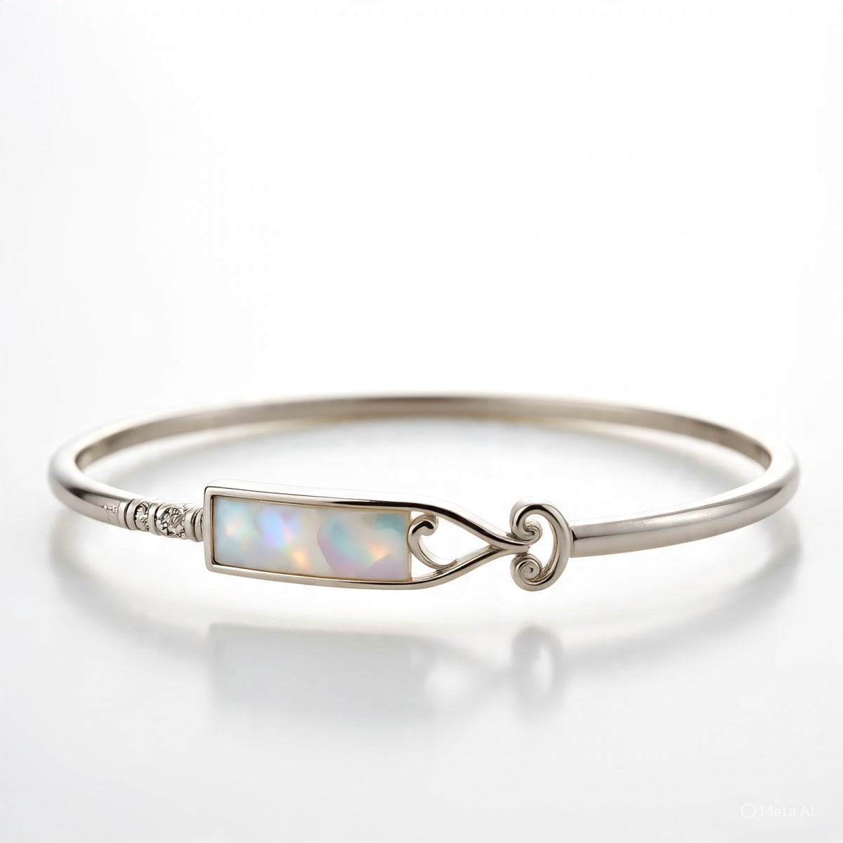 Berkeley & Lords Mother of Pearl Elegance Bangle