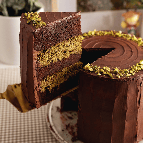 Dubai Chocolate Pistachio Cake