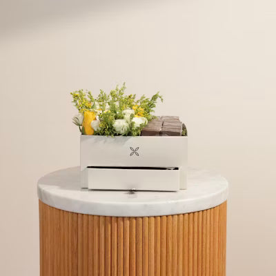 Berkeley & Lords Hard Box of Chocolates (Delicate Flowers)