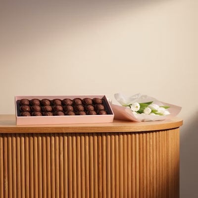 Berkeley & Lords Hanoverian Chocolates Box