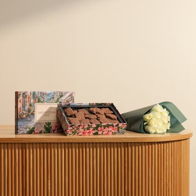 Berkeley & Lords Hanoverian Crepe Dulcey Box