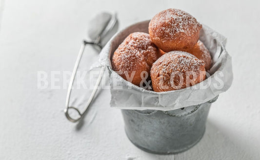Hot Mini Doughnuts