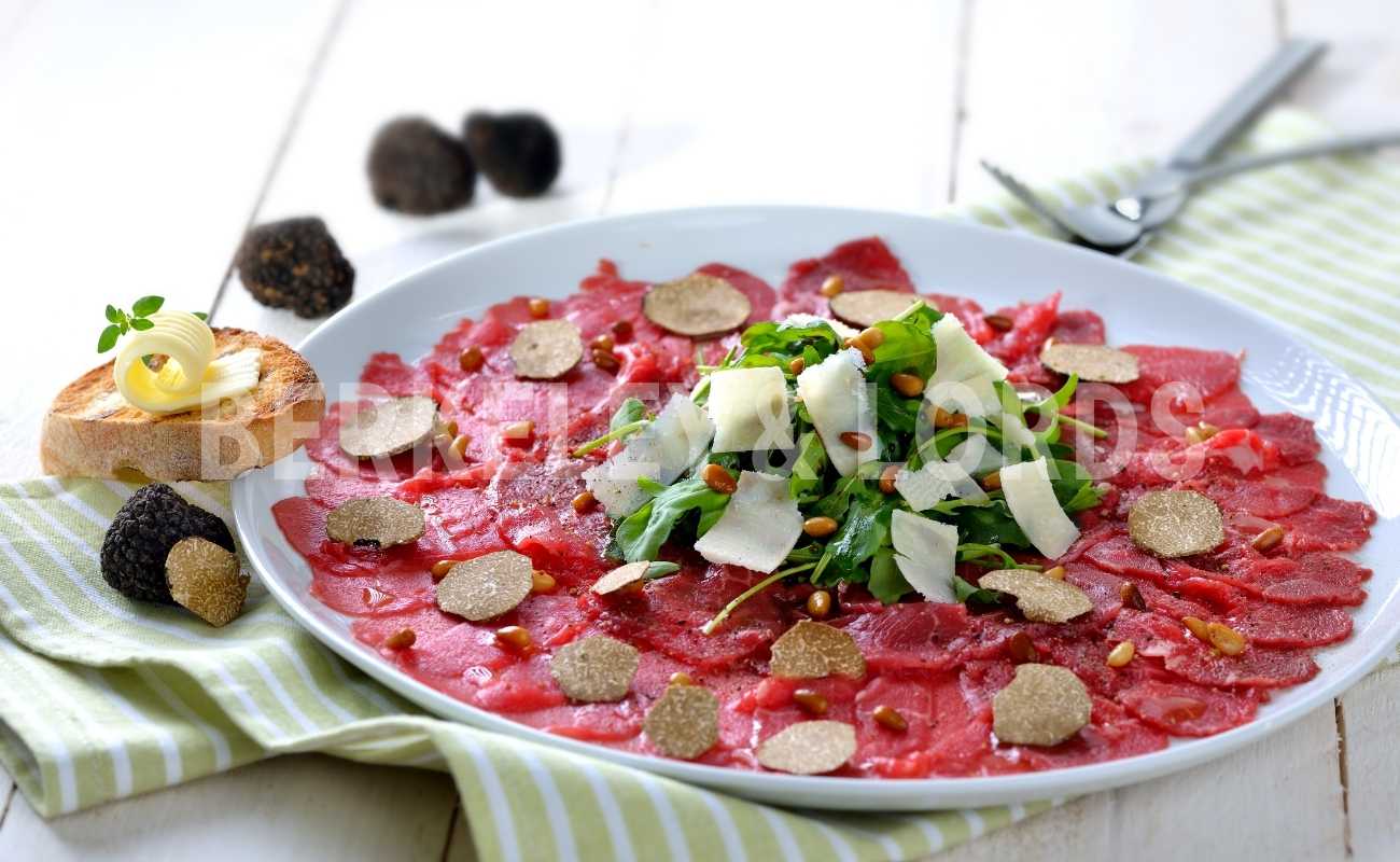 Japanese Tuna Carpaccio with Truffle