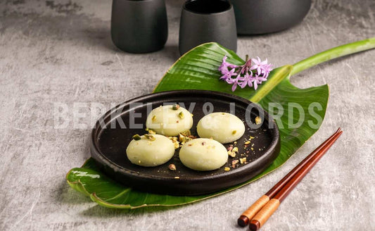 Roasted Pistachio Mochi Plate
