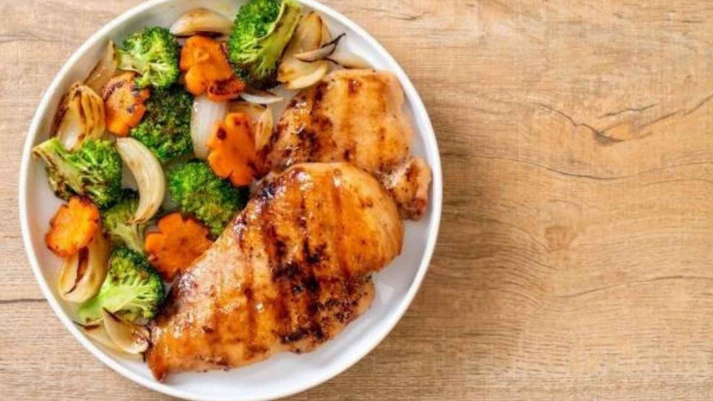 American Char-Grilled Steak Salad