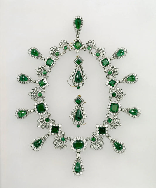 Emerald & Diamond Floral Necklace - Luxe Green Jewel